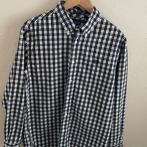 Chaps Men’s Plaid button up shirt | black and white | size medium